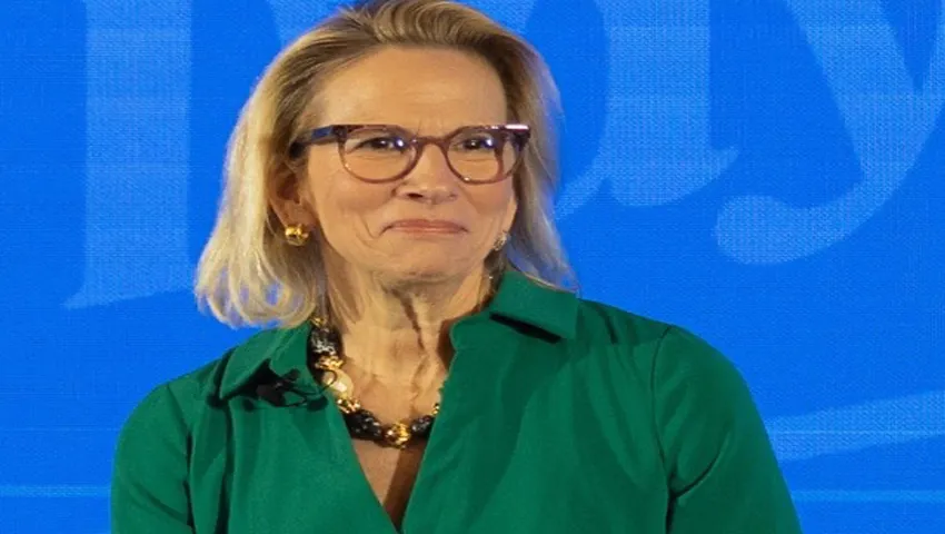 Image show Michele Buck from the Hershey Company.